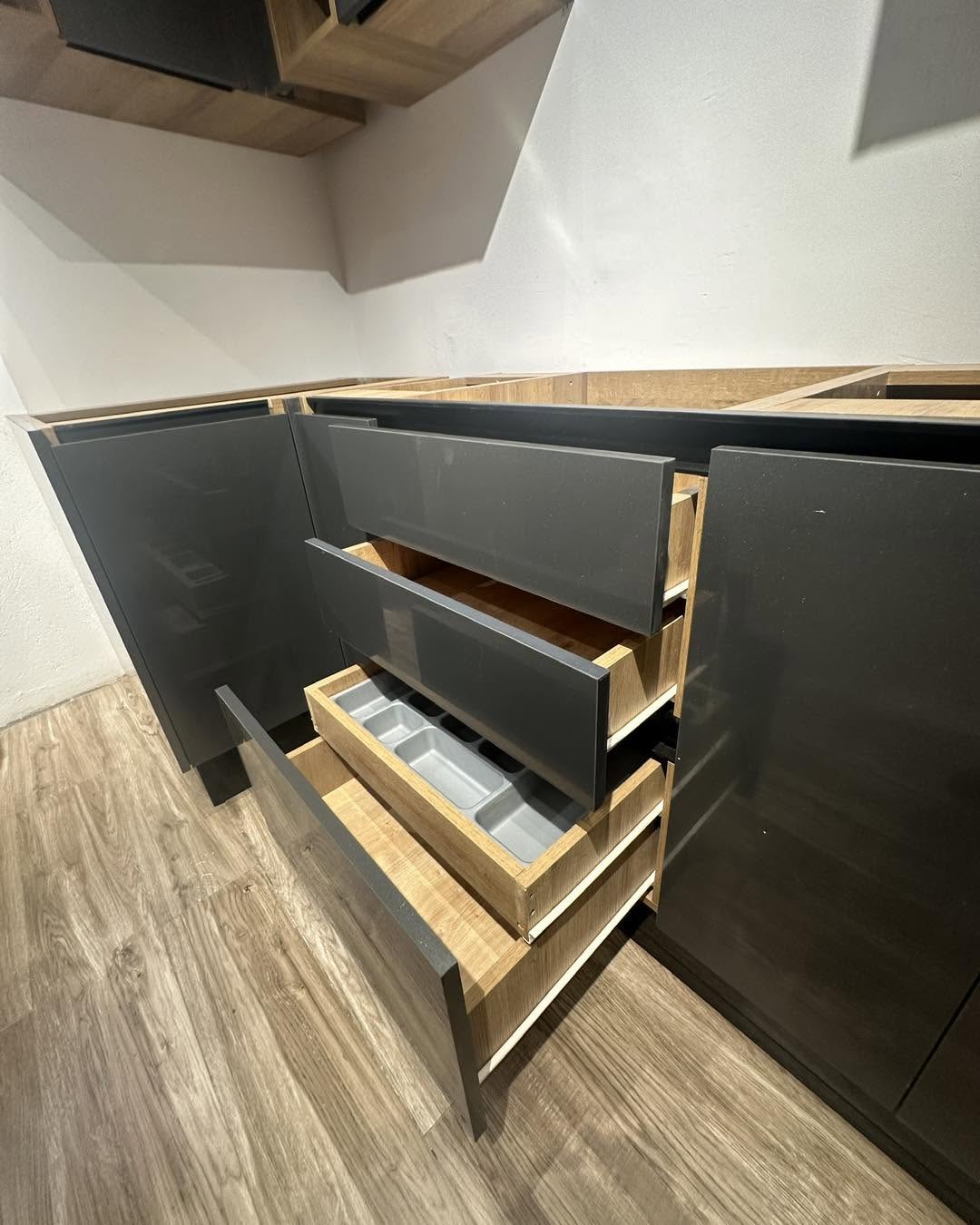 Cuisine Moderne Anthracite Laquée