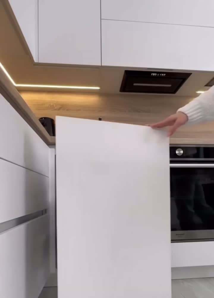 Cuisine Blanche – Rangement d'Angle Magique